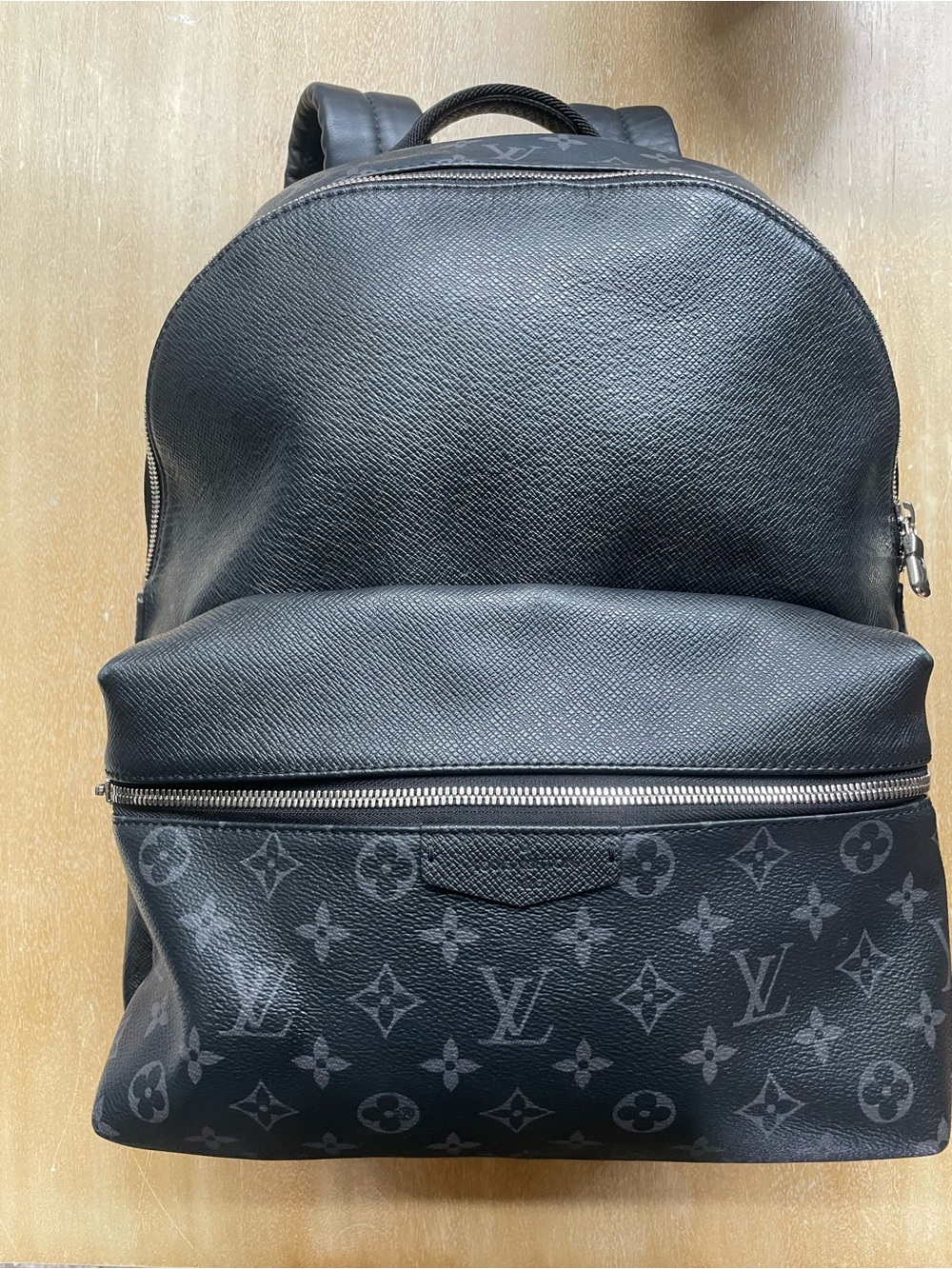 Louis Vuitton discovery backpack